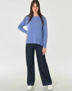 Maglia color denim in pura lana con lavorazione cardata verticale