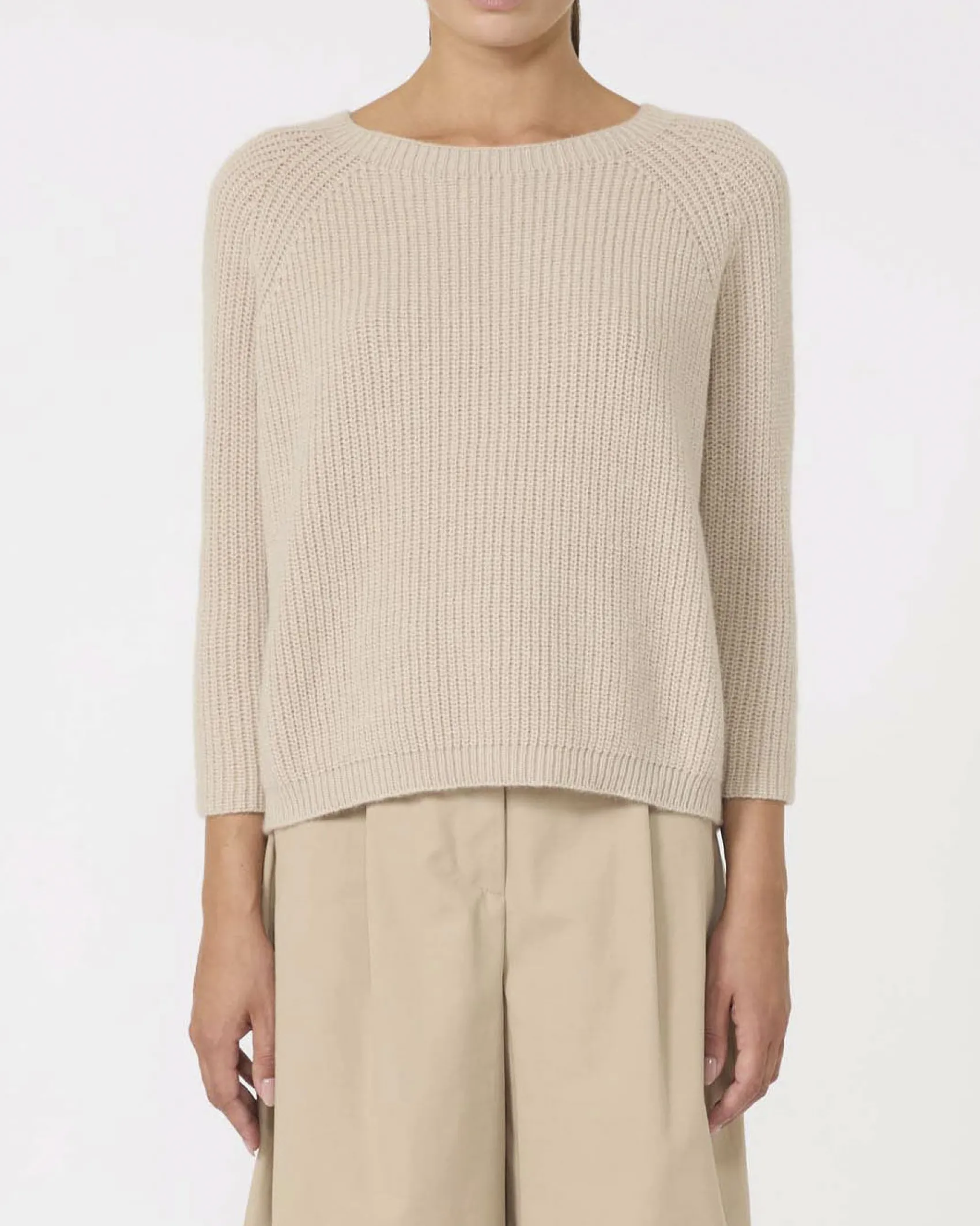 Maglia color sabbia Weekend Max Mara in misto mohari a coste con maniche raglan