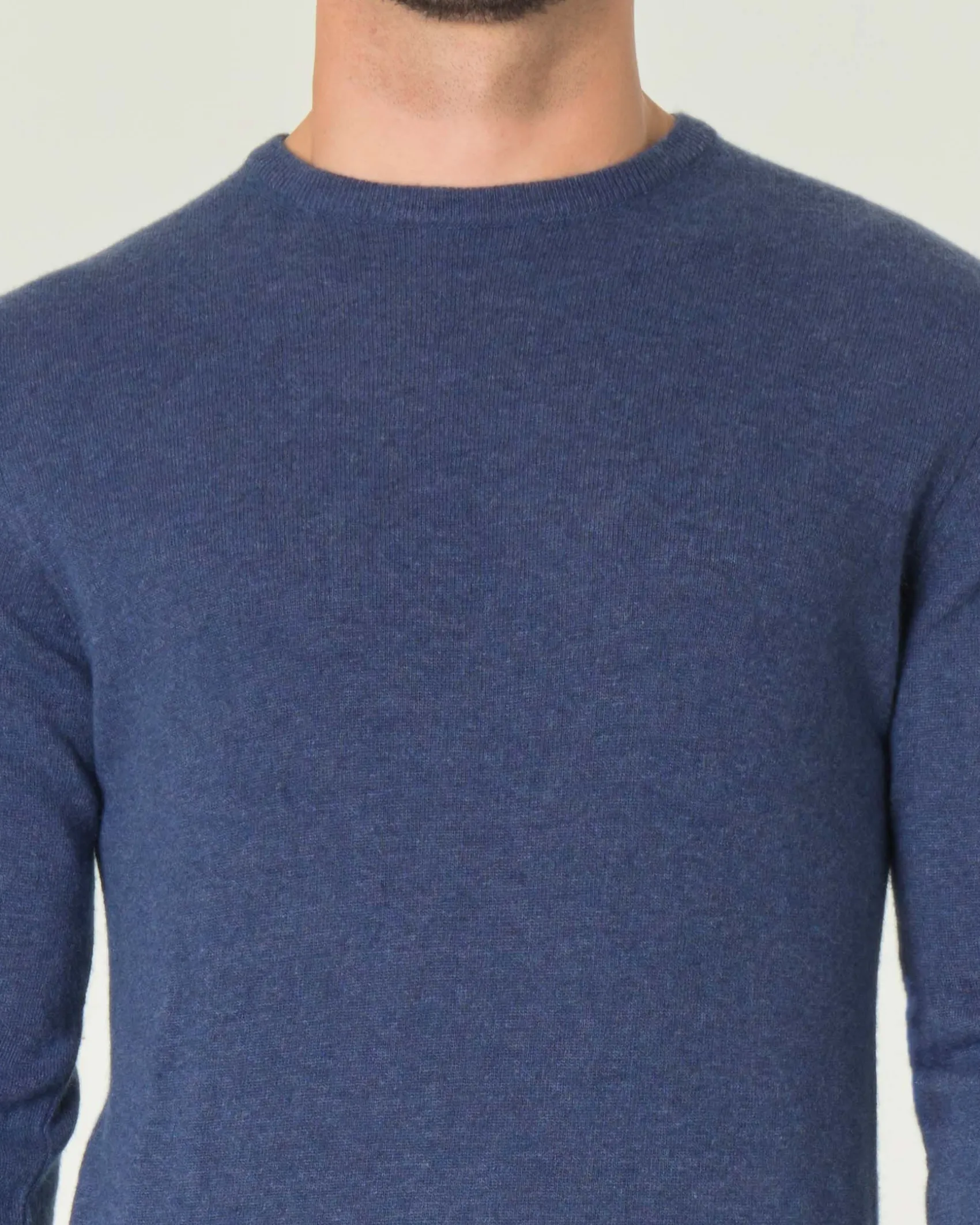 Maglia girocollo Ashki.i blu indaco in misto lana e cachemire