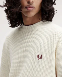 Maglia girocollo Fred Perry color panna in puro cotone punto waffle
