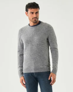 Maglia girocollo MC2 Saint Barth grigia in alpaca con logo ricamato in tono sul petto