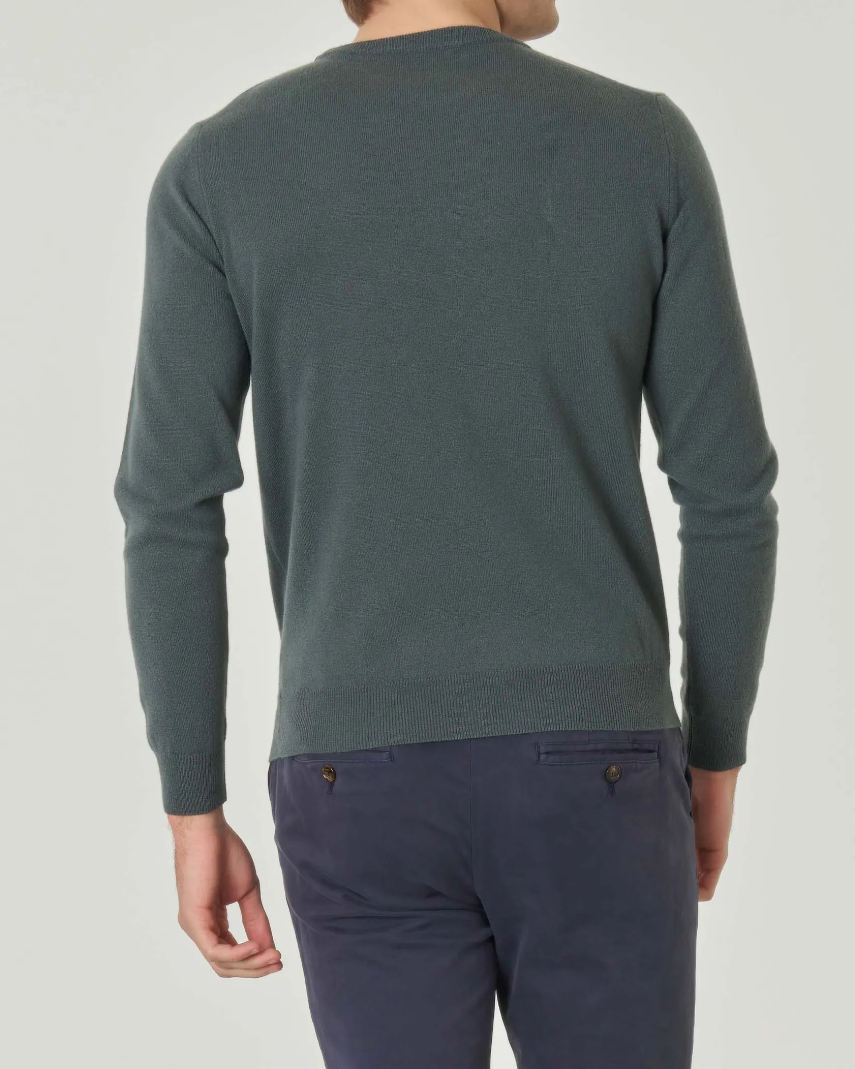 Maglia girocollo Pellizzari verde salvia in misto lana e cachemire finezza 12