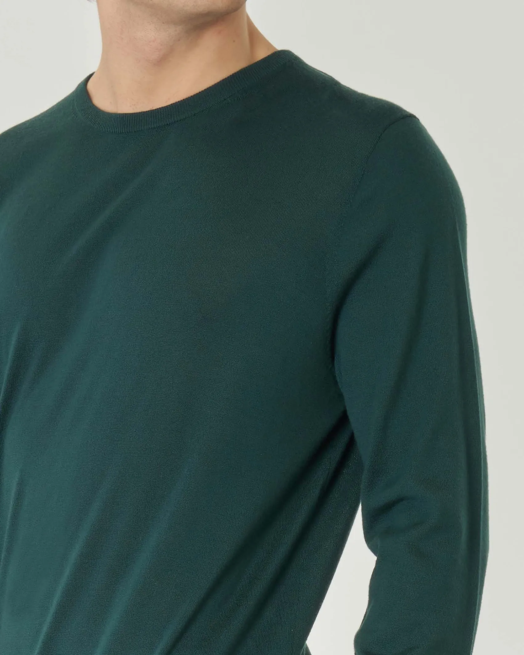 Maglia girocollo Pellizzari verde bottiglia in pura lana merinos ultrafine