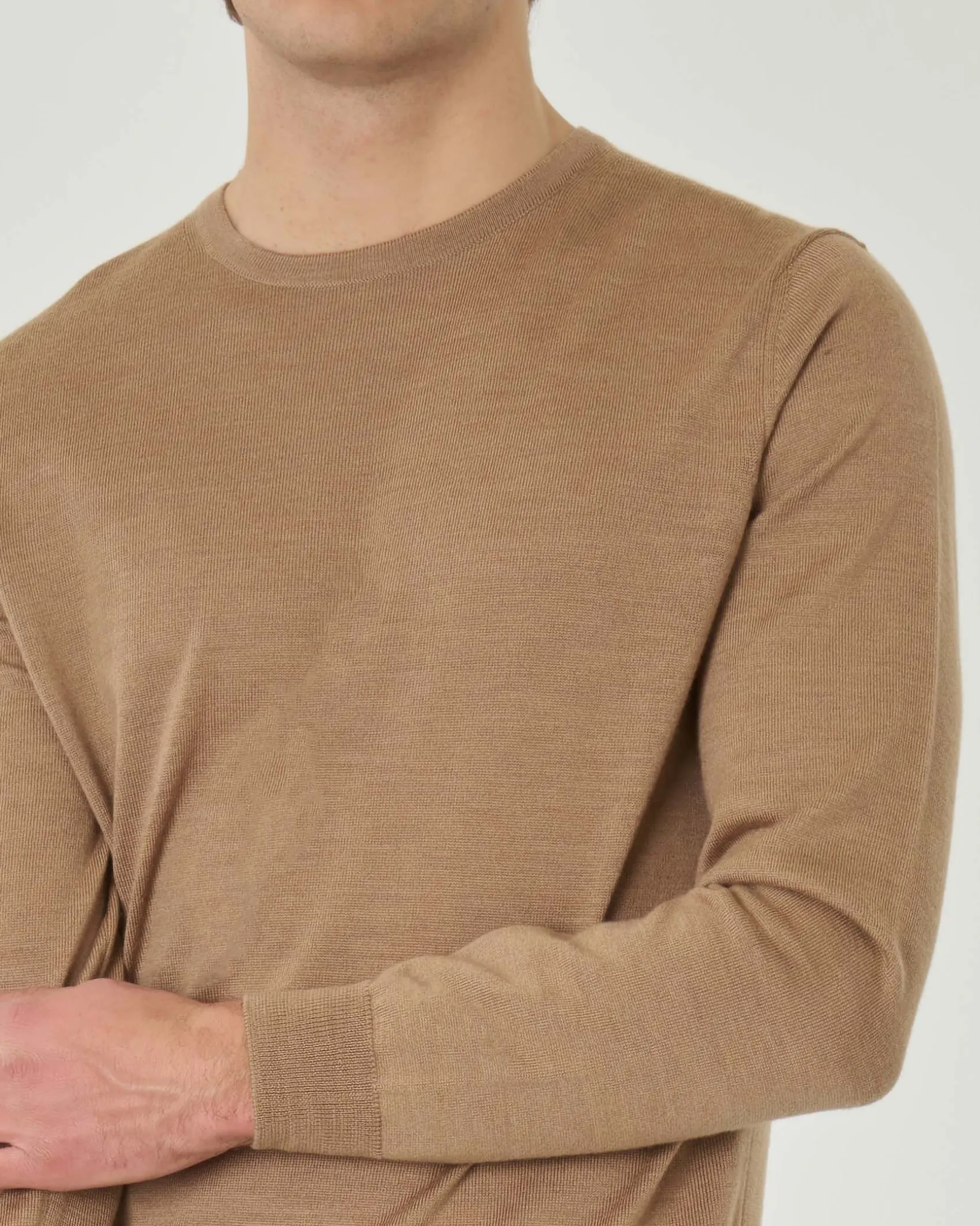 Maglia girocollo Pellizzari color cammello in pura lana merino