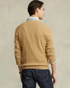 Maglia girocollo Polo Ralph Lauren color cammello in lana e cashmere lavorata a trecce con logo pony ricamato blu