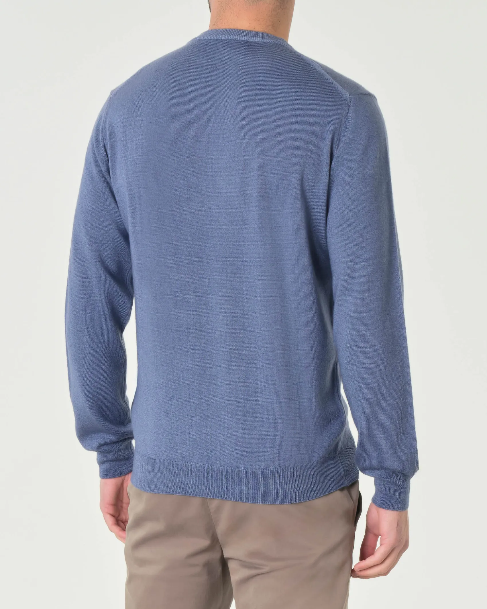 Maglia girocollo Woolrich azzurra in pura lana merino con logo ricamato in tono sul fondo