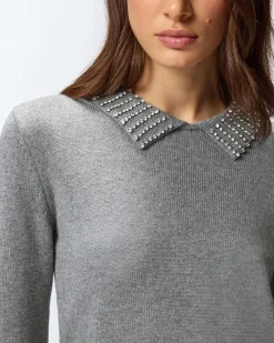 Maglia grigia Pinko in misto lana e viscosa con pietre applicate sul colletto a camicia