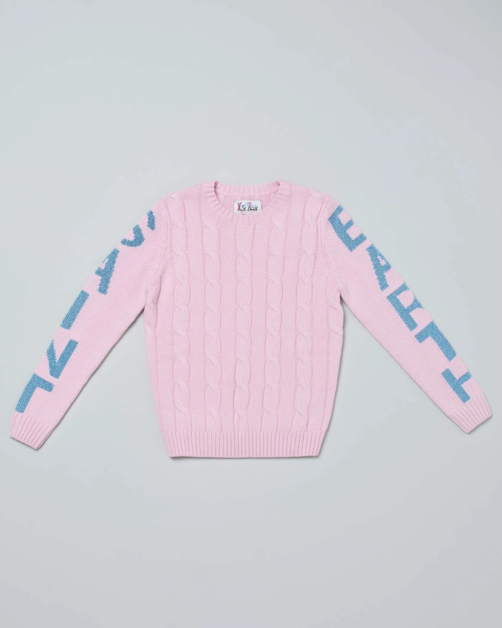 Maglia MC2 Saint Barth rosa in misto lana e cashmere a trecce con maxi scritta logo azzurra sulle maniche