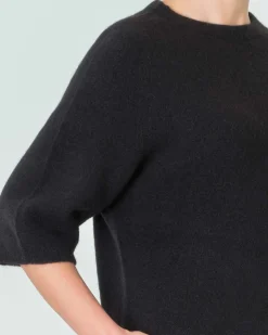 Maglia nera in misto alpaca con scollo tondo e maniche ampie a tre quarti