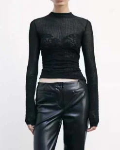 Maglia nera Patrizia Pepe aderente in pizzo di misto viscosa semi trasparente a motivo floreale