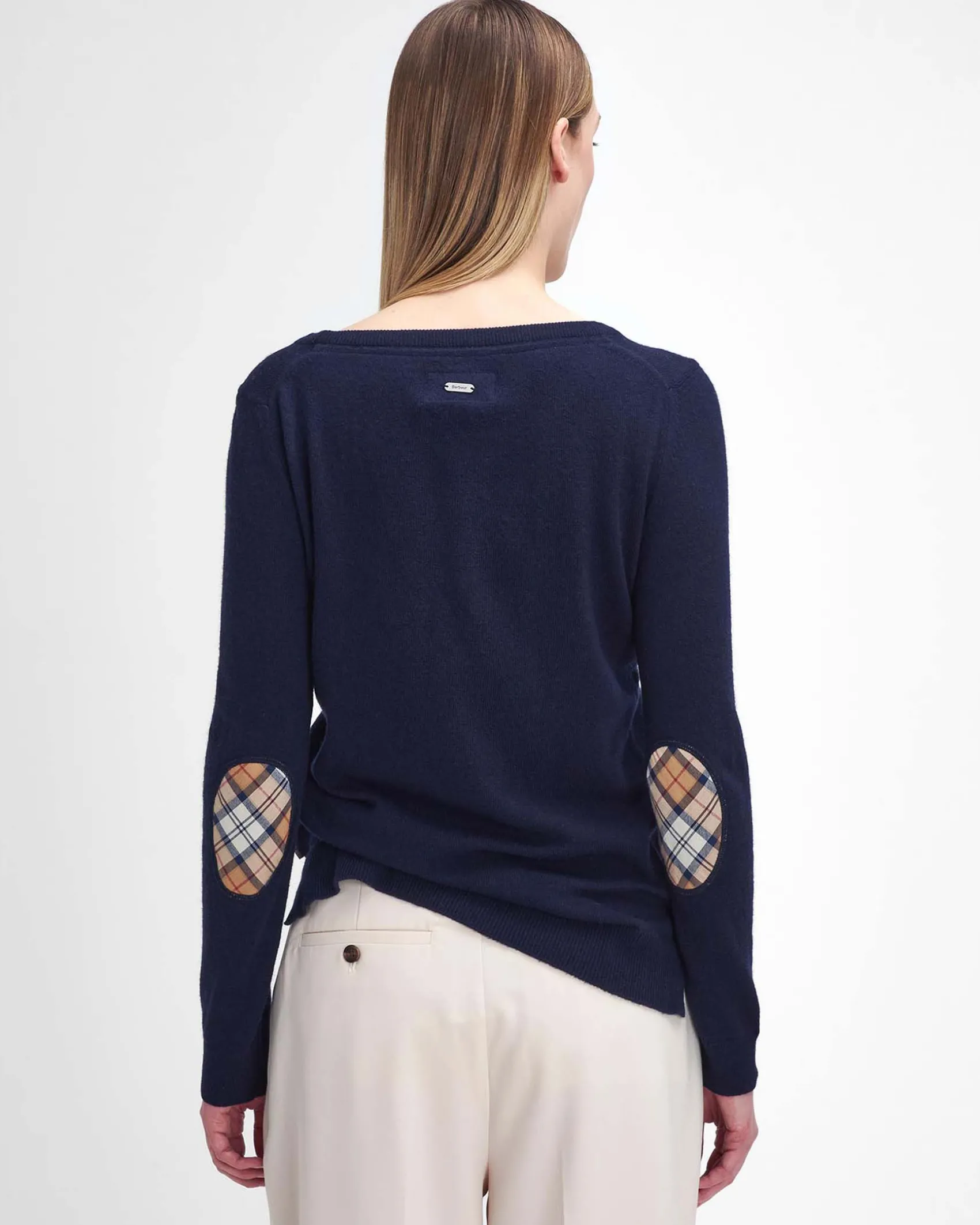 Maglia Pendle Barbour blu in lana e cotone con scollo a giro e toppe sui gomiti a fantasia tartan a contrasto