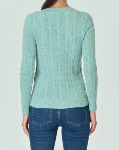 Maglia verde lavorata a trecce in misto lana e cachemire con logo ricamato a contrasto sul petto