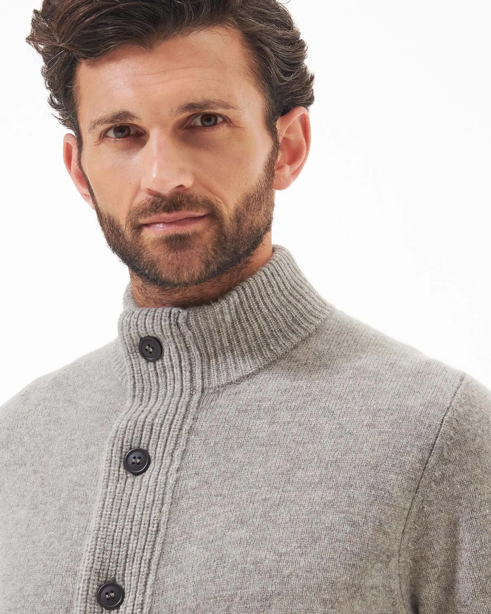 Maglione Barbour beige in pura lana con doppia chiusura zip e bottoni