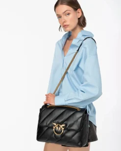 Maxi Love Bag Puff nera in nappa con motivo matelassè obliquo e fibbi dorata Love Birds