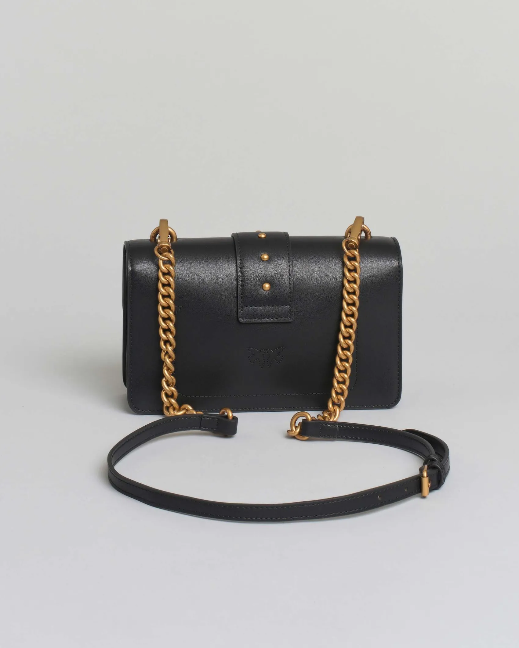 Mini Classic Love Bag One nera in pelle liscia con fibbia Love Birds dorata e tracolla a catena rimovibile