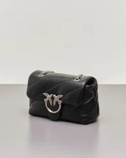 Mini Love Bag Puff nera in nappa con motivo matelassè obliquo e fibbi argento Love Birds