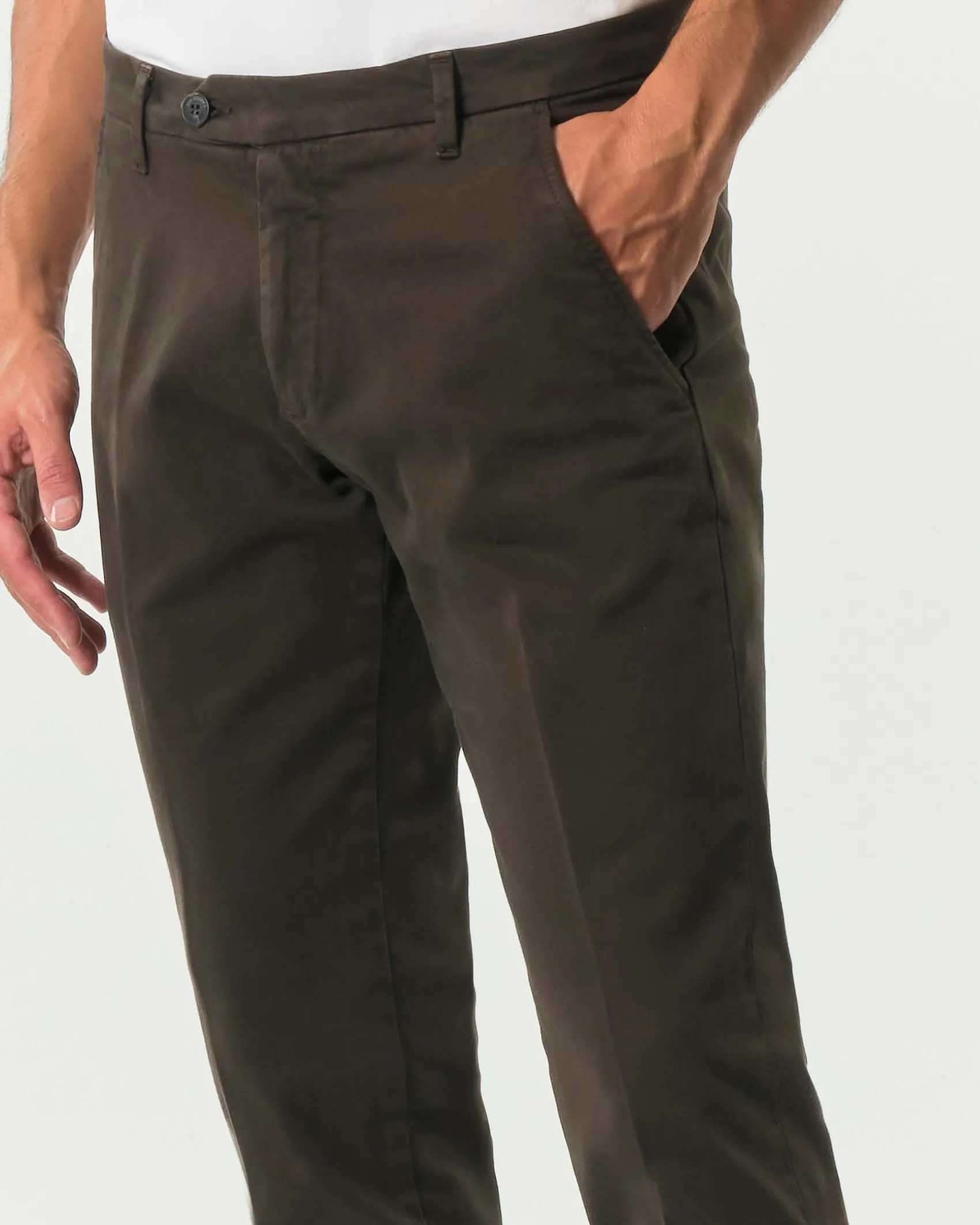 Pantalone chino New Rolf Roy Roger's marrone slim-fit in gabardina di cotone stretch
