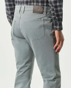 Pantalone cinque tasche Jeckerson grigio modello John in gabardina di cotone stretch con toppa