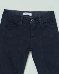 Pantalone Jeckerson blu in gabardina di cotone stretch con toppe iconiche