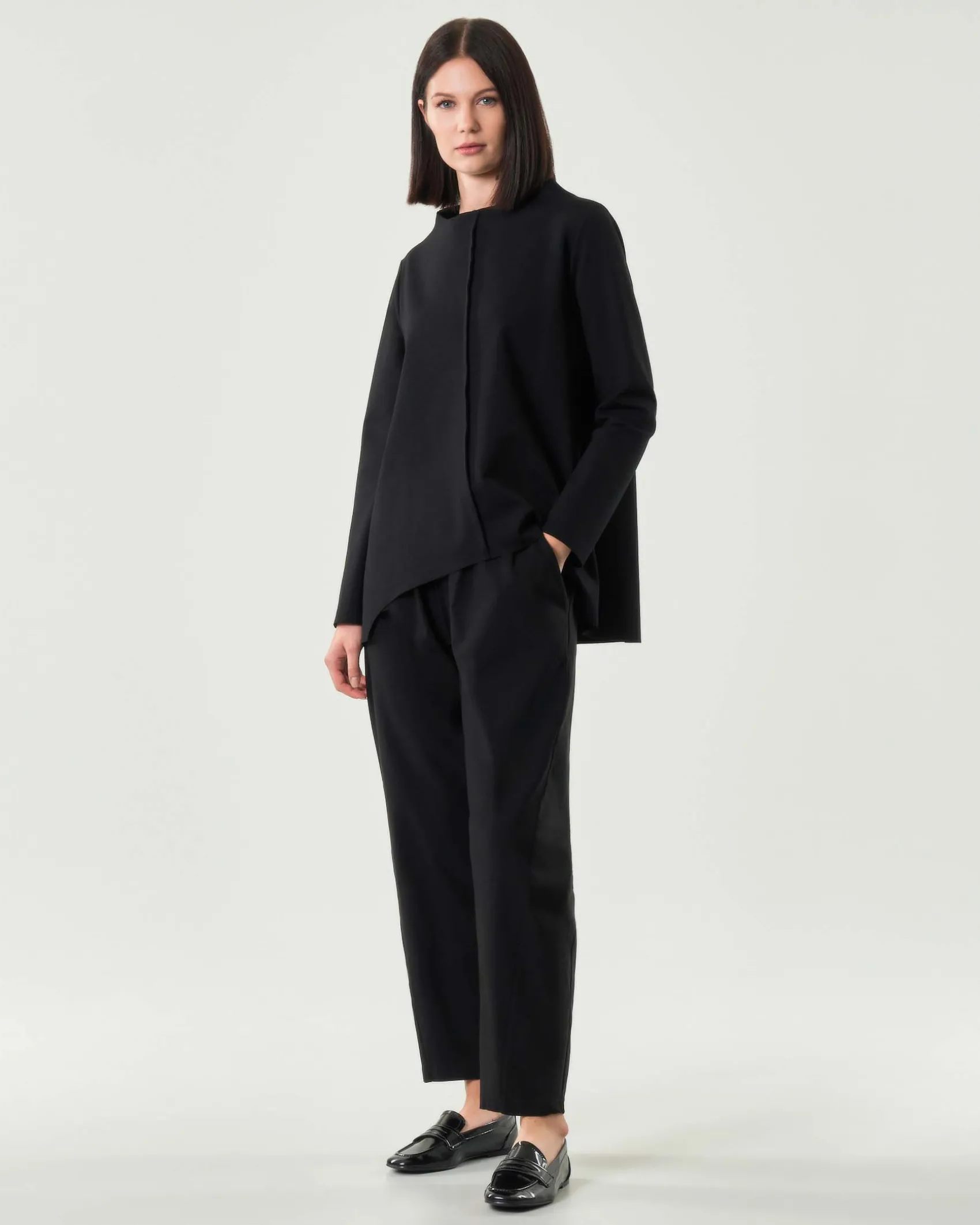 Pantaloni a pallocino Jurerê neri in bangalina di misto viscosa stretch con elastico inserito in vita