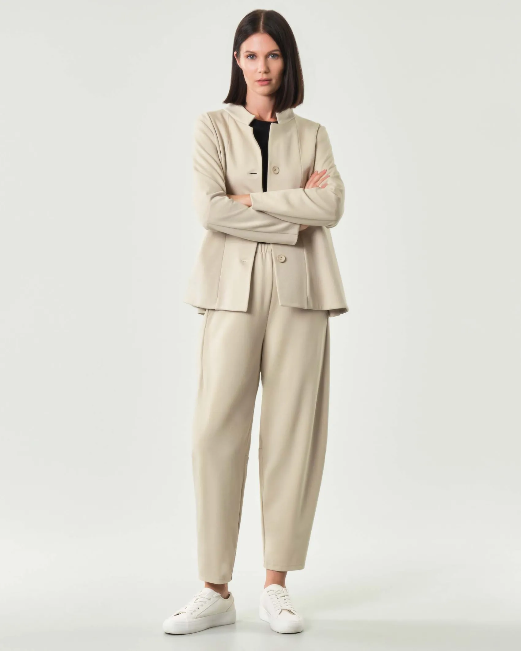 Pantaloni a pallocino Jurerê color gesso in tricot di misto viscosa stretch con elastico inserito in vita