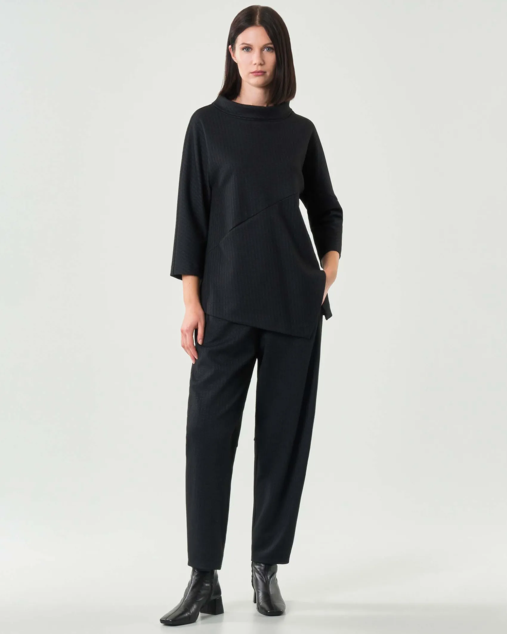 Pantaloni a pallocino Jurerê grigio antracite in misto viscosa stretch a motivo spinato con elastico inserito in vita