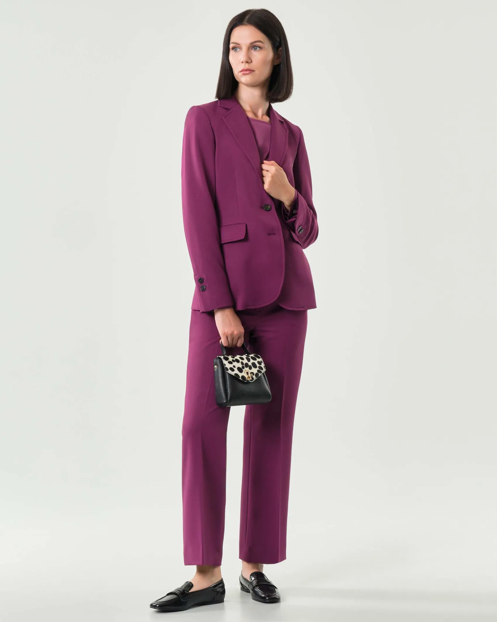 Pantaloni alla caviglia color ciclamino Emme Marella in tessuto diagonale stretch dalla linea a trombetta