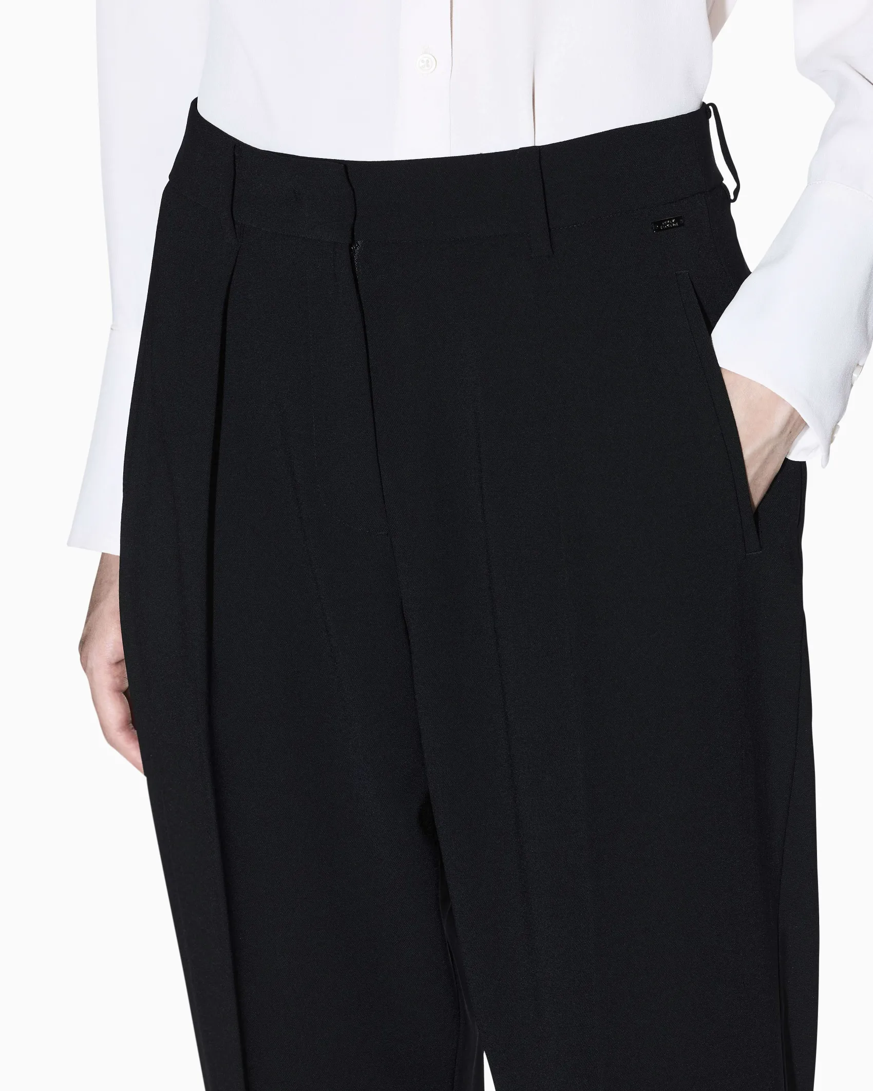 Pantaloni Armani Exchange neri in tessuto tecnico