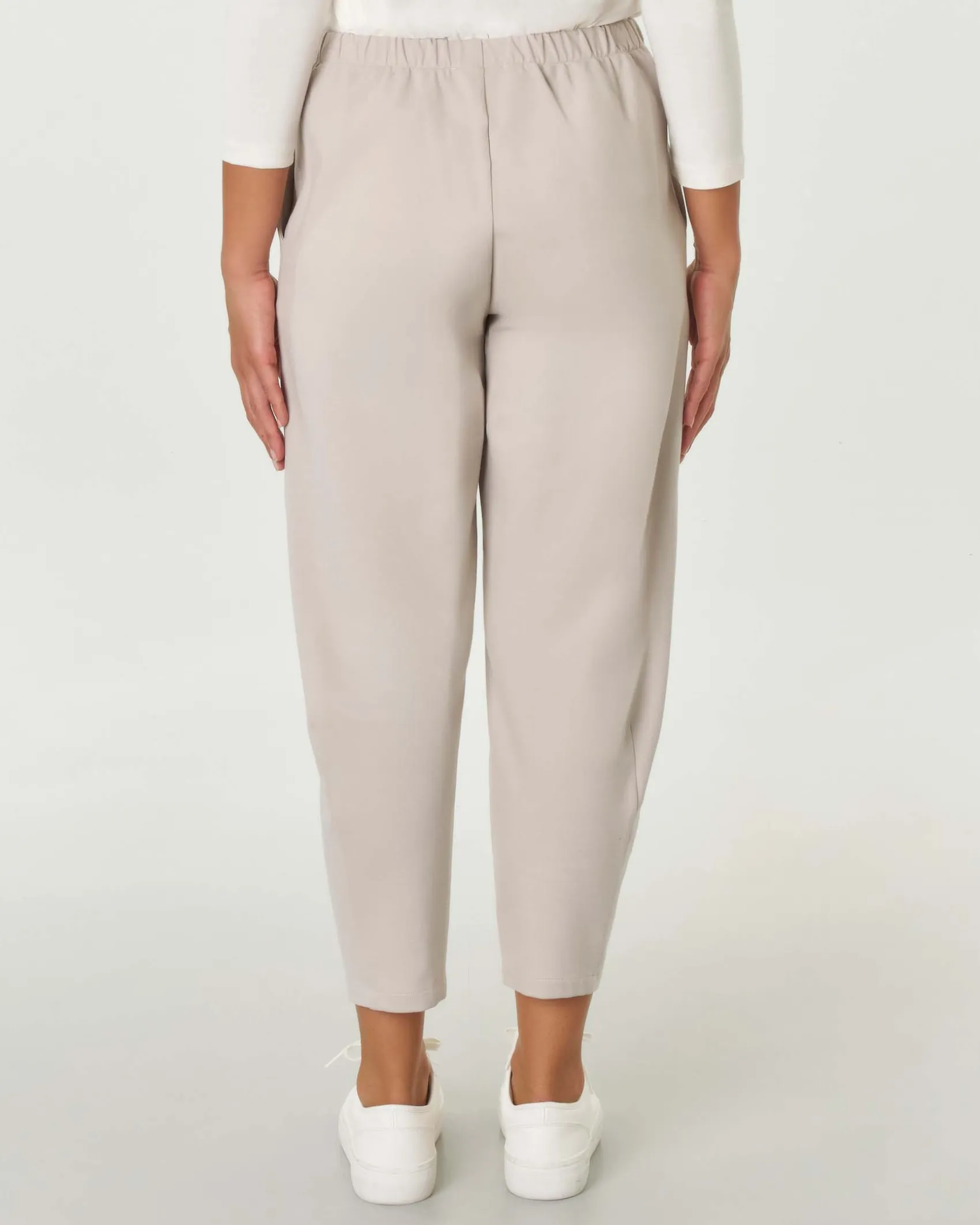 Pantaloni balloon color gesso in jersey punto Milano di viscosa stretch