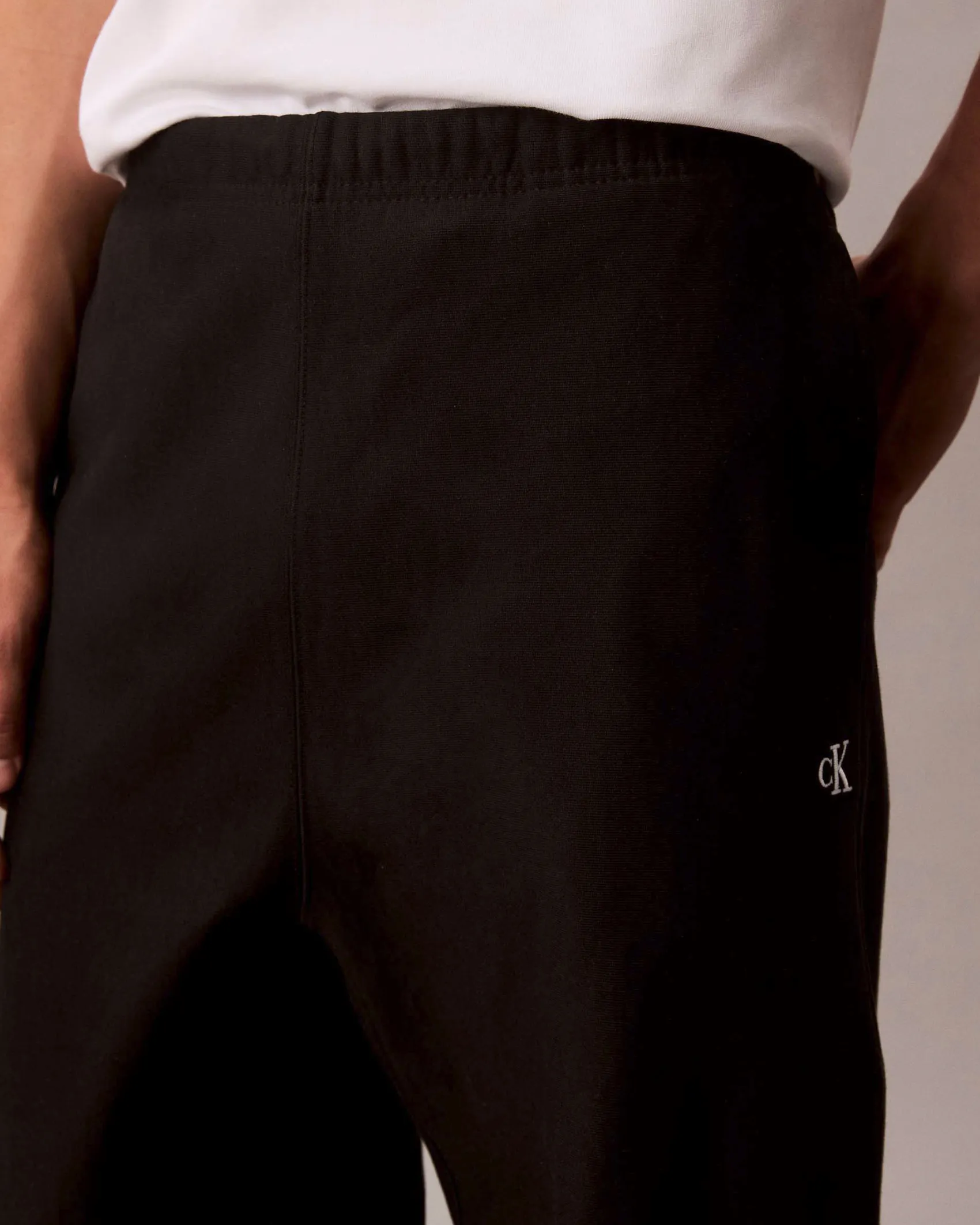 Pantaloni Calvin Klein Jeans neri in felpa di misto cotone