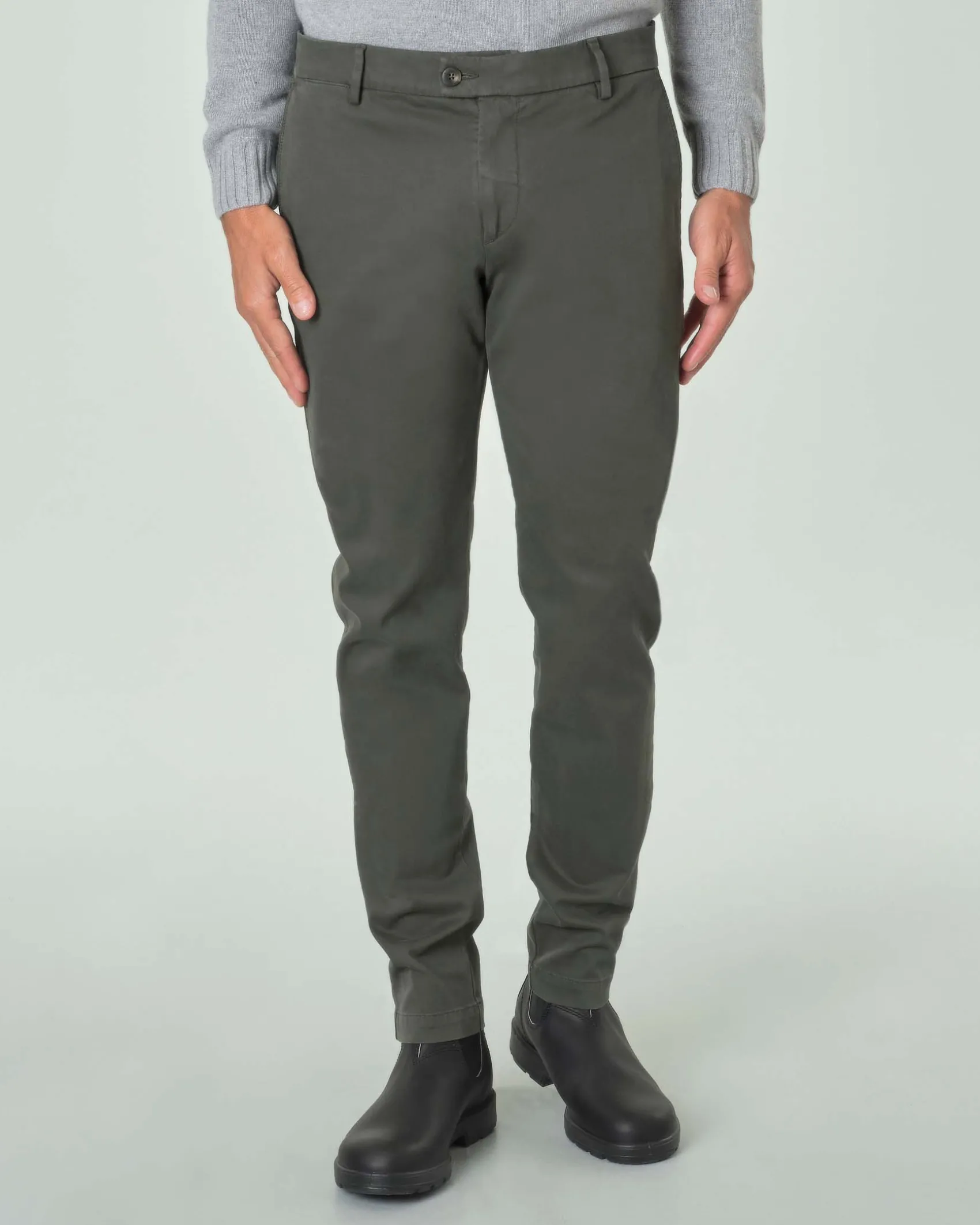 Pantaloni chino Ashki.i verde militare in tricotina di cotone stretch