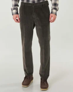 Pantaloni chino Pellizzari marroni in velluto millerighe con pinces frontale ed elastico sul retro