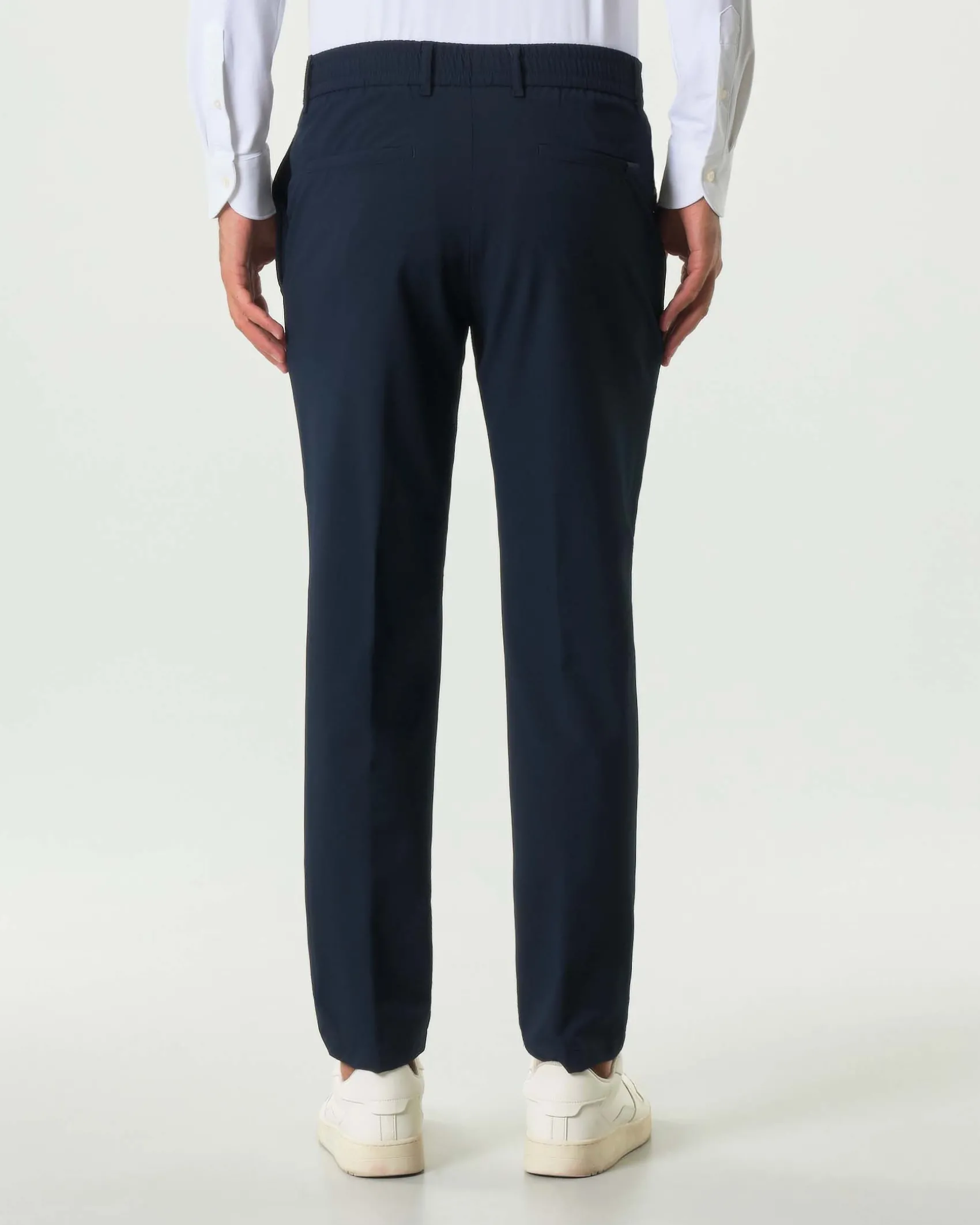 Pantaloni Genius Boss blu slim-fit in tessuto tecnico stretch
