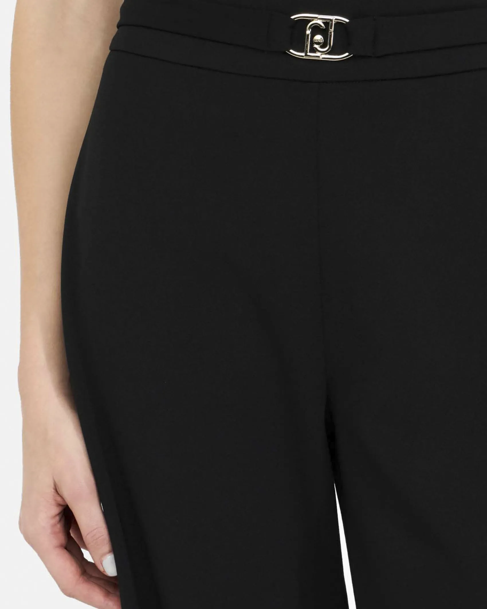Pantaloni Liu Jo Jeans neri in punto milano con vita alta flare