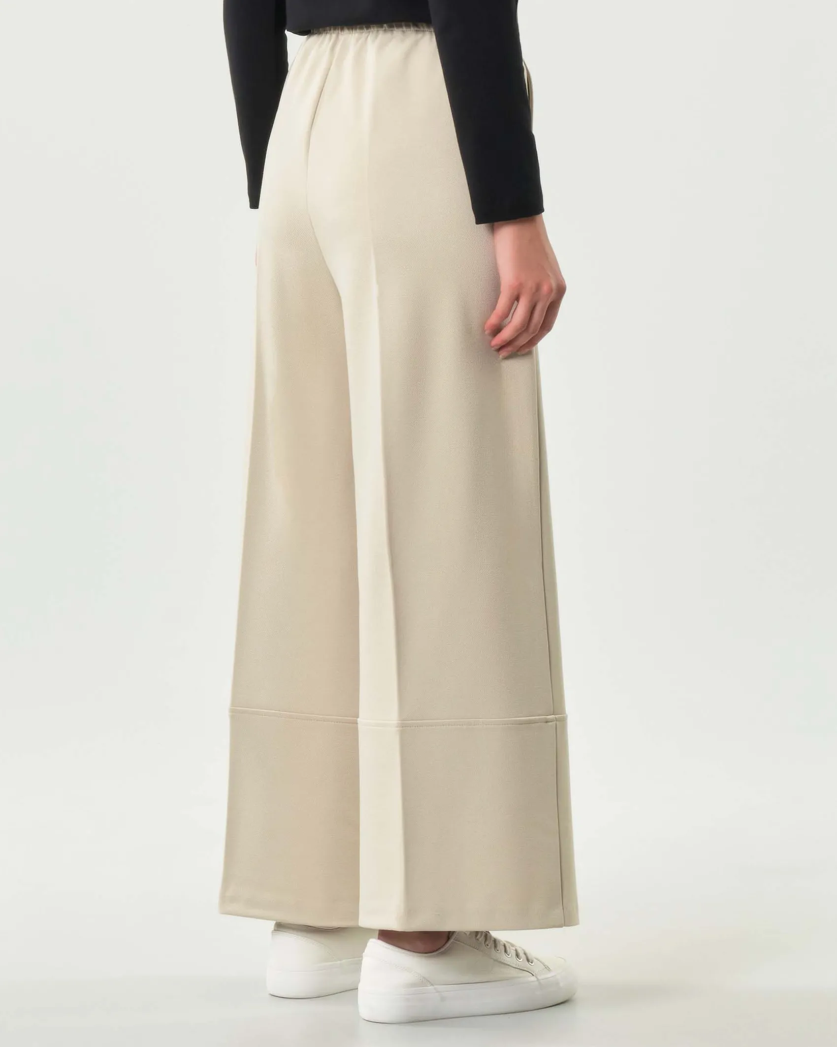 Pantaloni super wide color gesso Jurerê in tricot di misto viscosa con elastico in vita