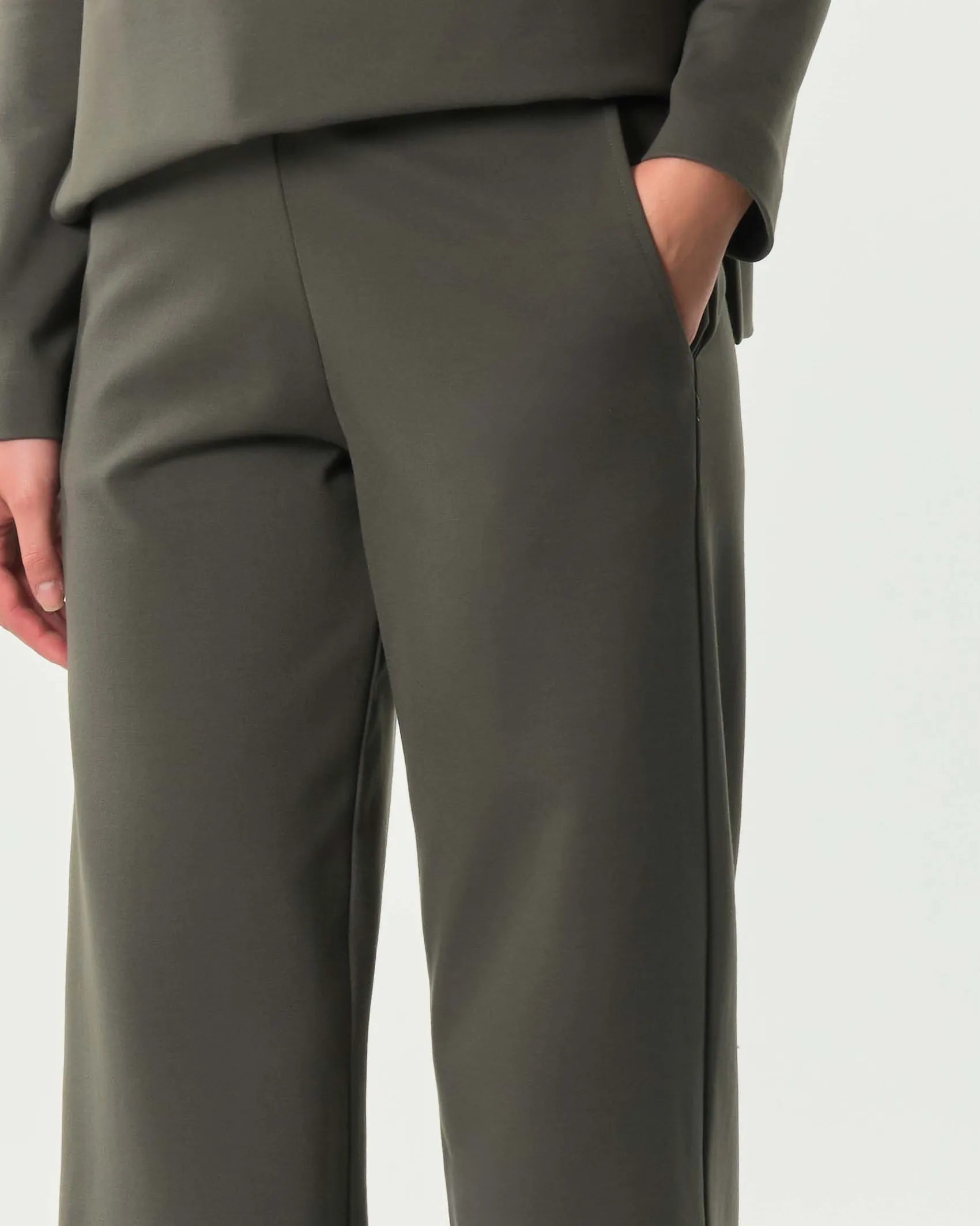 Pantaloni verde militare Hlo! dalla linea a palazzo in tessuto lavorato a punto Milano con elastico inserito in vita