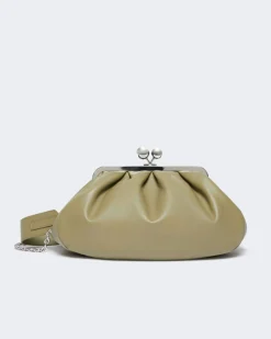 Pasticcino bag misura media Weekend Max Mara in pelle verde salvia con doppia tracolla removibile