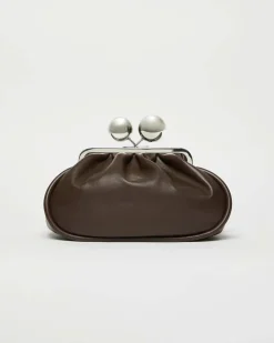Pasticcino bag modello Milva misura media Weekend Max Mara in pelle testa moro con doppia boule di chiusura