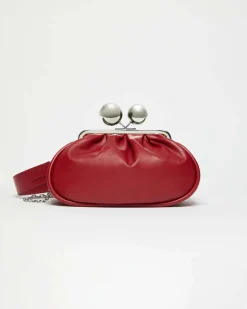 Pasticcino bag modello Milva misura media Weekend Max Mara in pelle rossa con doppia boule di chiusura