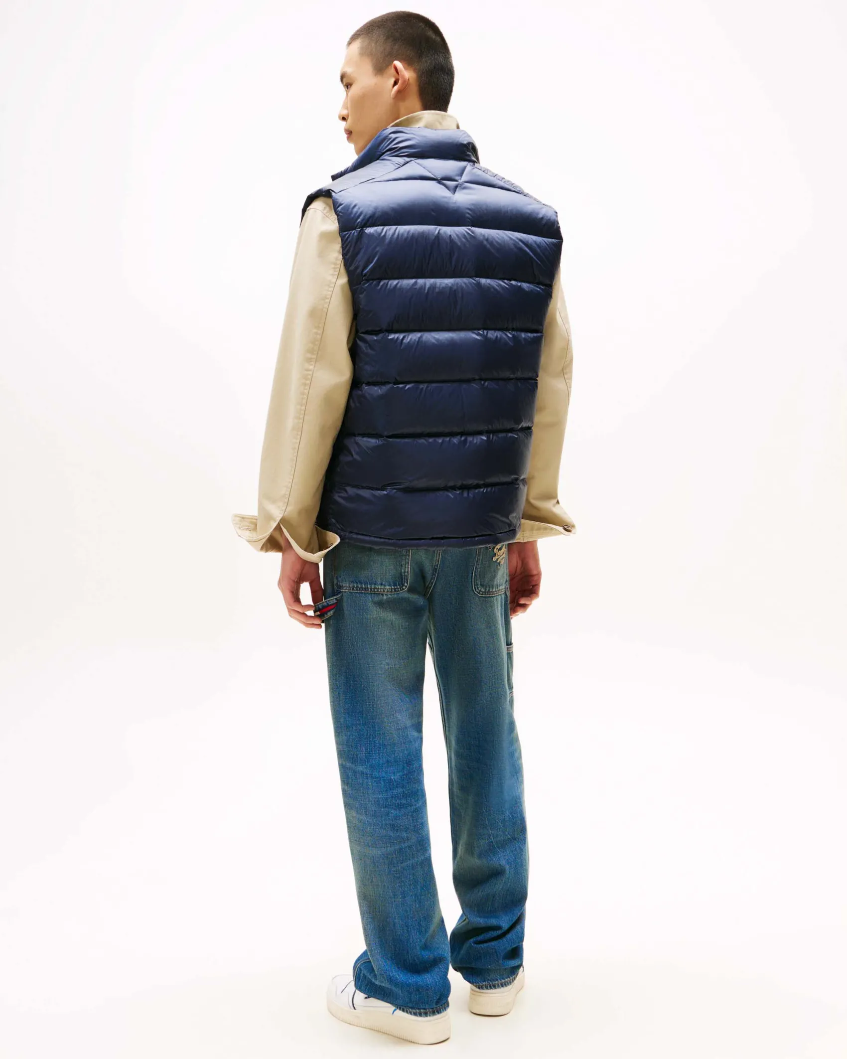 Piumino gilet Tommy Jeans blu in nylon imbottito in piuma con chiusura a bottoni