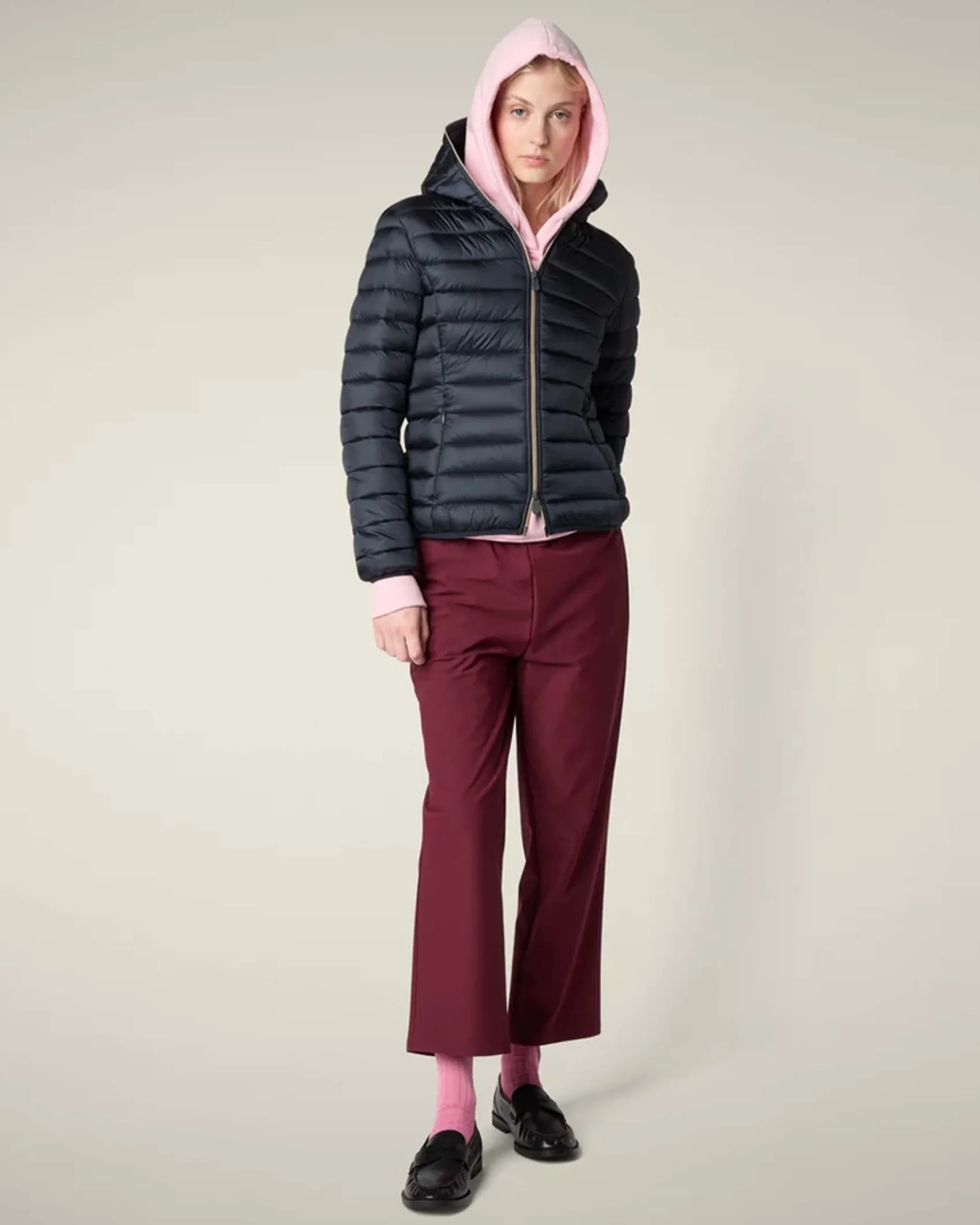 Piumino leggero blu nero Save the duck modello Alexis in tessuto effetto raso con cappuccio fisso