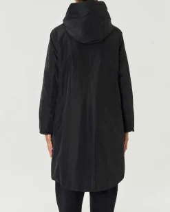 Piumino nero in tessuto effetto semi lucido con cappuccio e fondo posteriore a punta