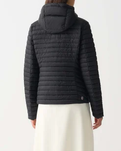 Piumino sfiancato nero Colmar Originals con imbottitura leggera in piuma naturale e cappuccio fisso