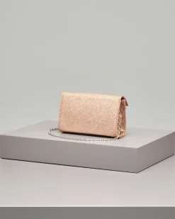 Pochette a base rigida in tessuto effetto glitter color rame con piccola patta