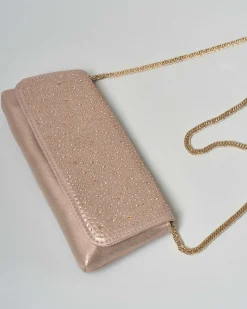 Pochette a busta Anna Cecere color champagne con strass tono su tono applicati sulla patta di chiusura