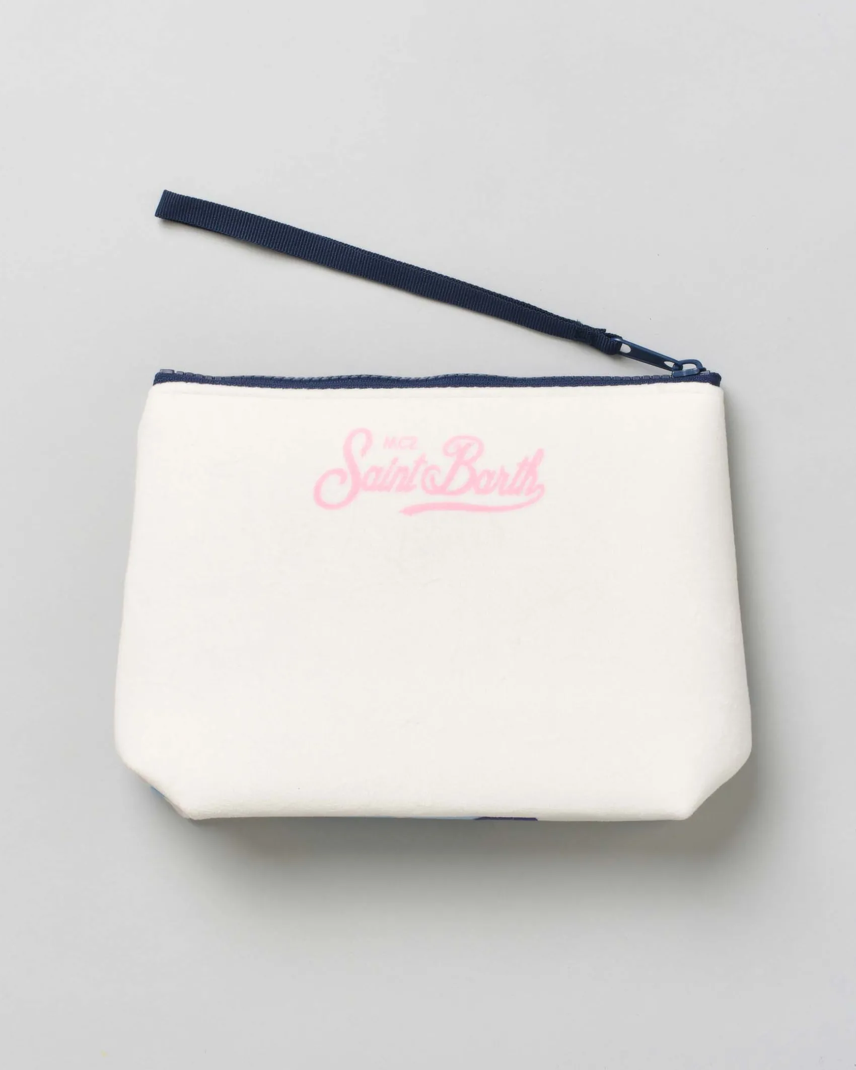Pochette MC2 Saint Barth bianca effetto scuba con paesaggio sciistico e scritta Mi mandi fuori di pista!