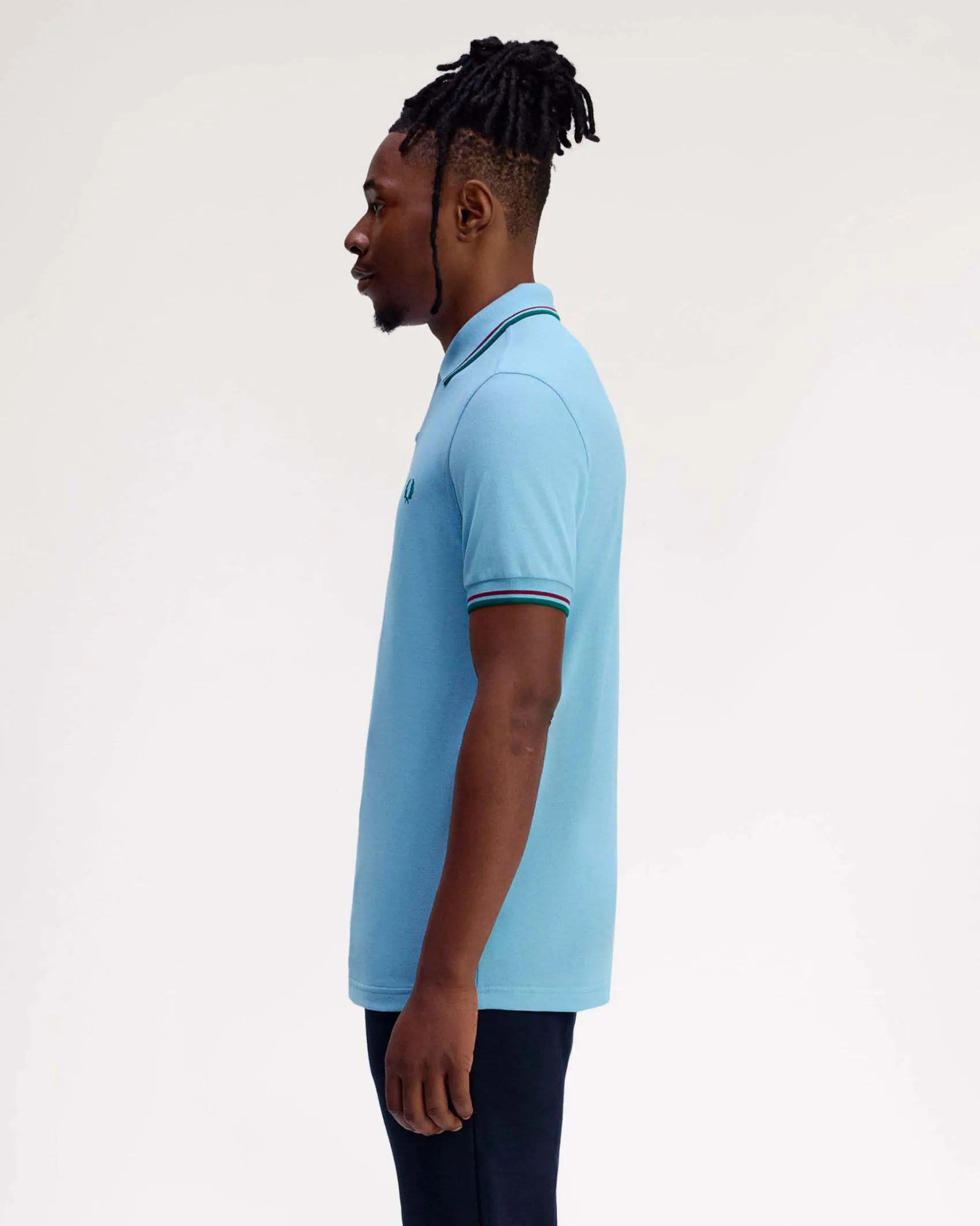 Polo Fred Perry azzurra mezza manica con bordino verde e bordeaux