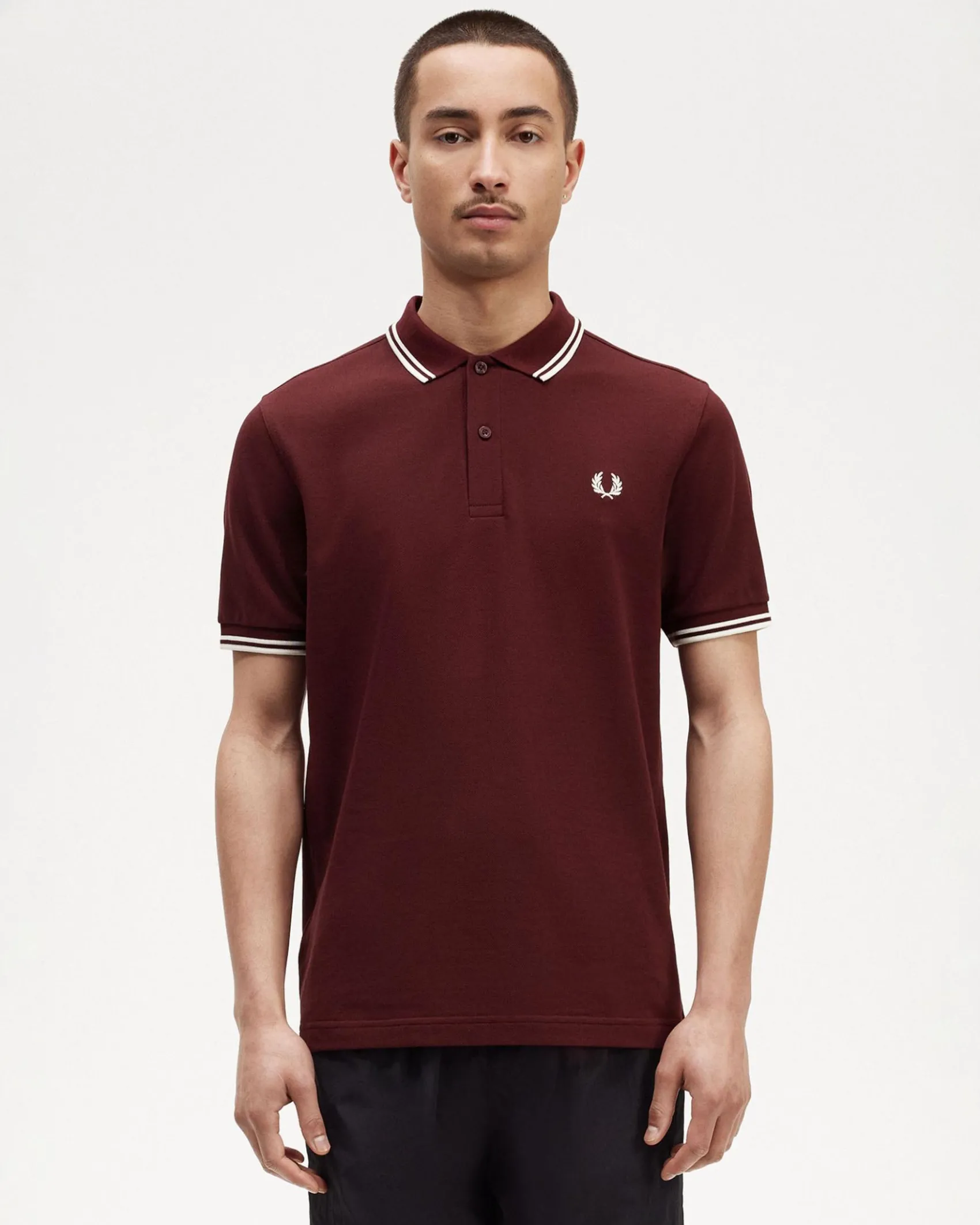 Polo Fred Perry bordeaux mezza manica con bordino bianco