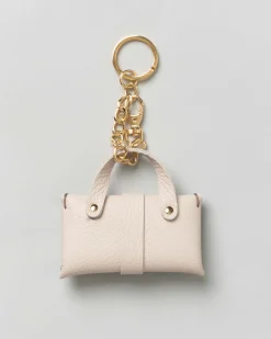 Portachiavi Visonà a borsina in pelle martellata color sabbia con catena e anello dorati