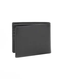 Portafoglio Guess nero in pelle liscia con logo scritta in metallo e tasca portamonete
